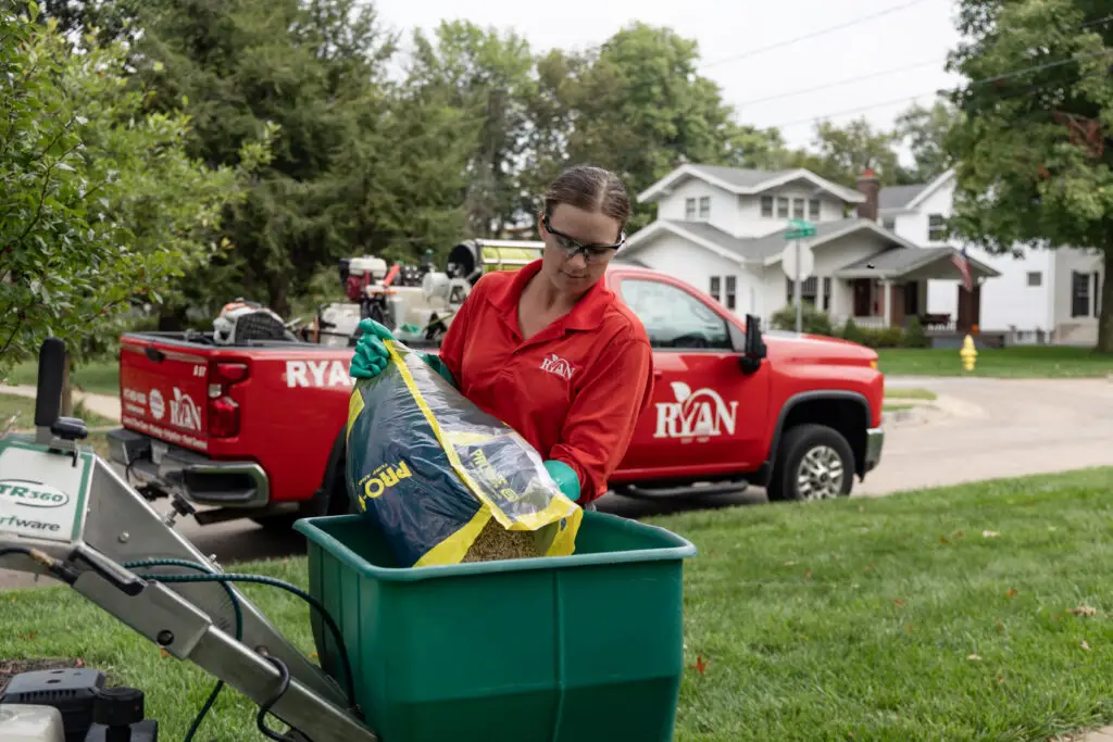 ryan pro preparing fertilizer